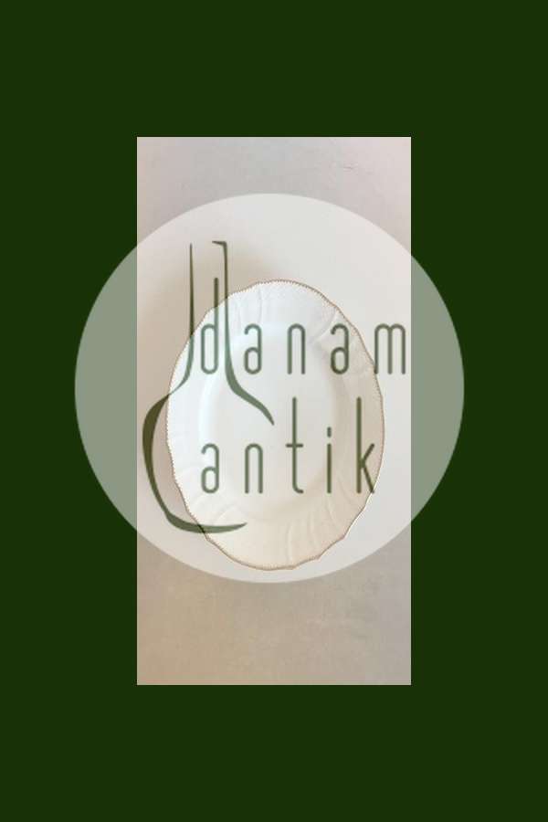 Royal Copenhagen Hvid Svejfet med takket guldkant (Stel 387 / Josephine) Frokosttallerken No 1623