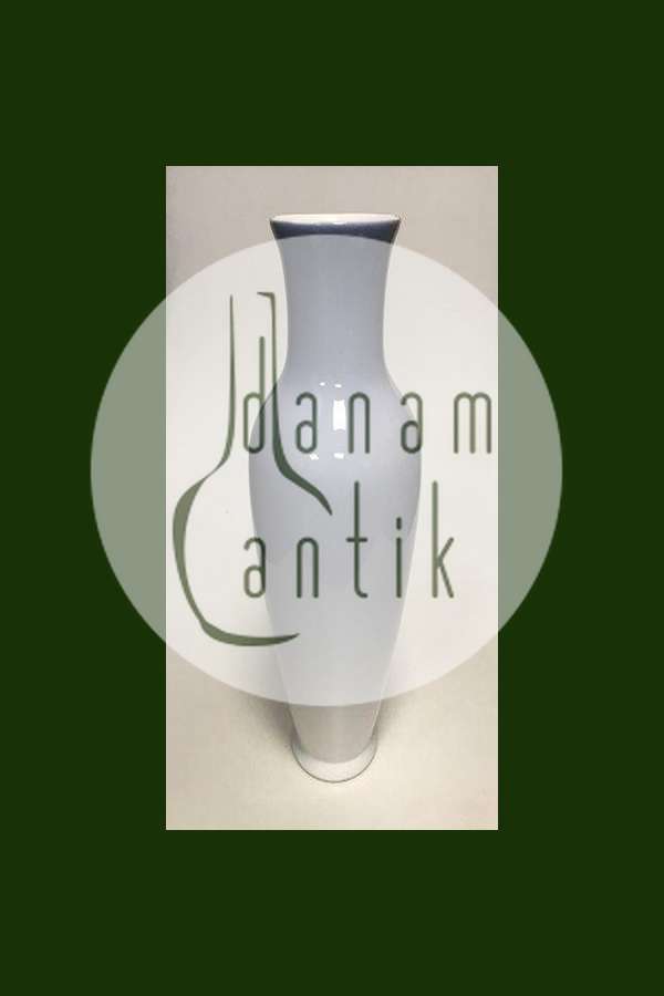 Royal Copenhagen Art Nouveau Vase no 1816/ 12