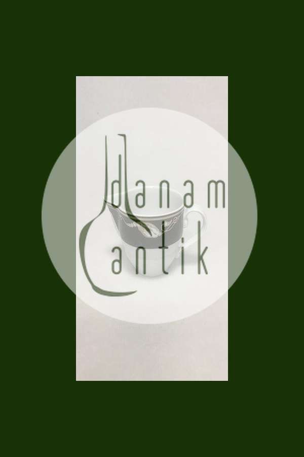 Royal Copenhagen Magnolia Sort Flødekande no 394