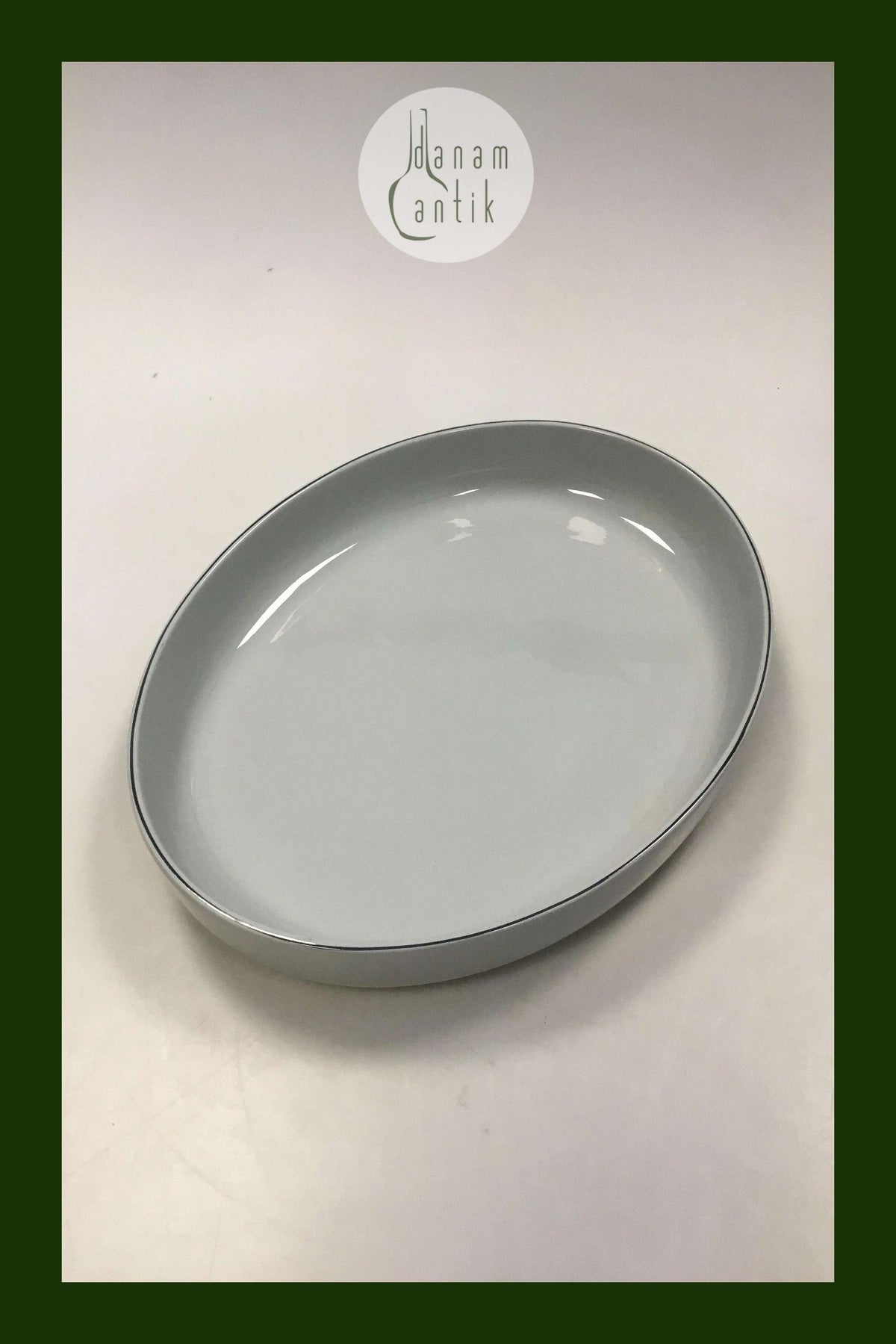 ロイヤルコペンハーゲン ブルーエッジオーバルディッシュ No 3079