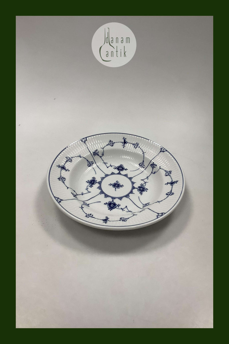 Royal Copenhagen Musselmalet Riflet Hotel Dyb Tallerken No. 2245