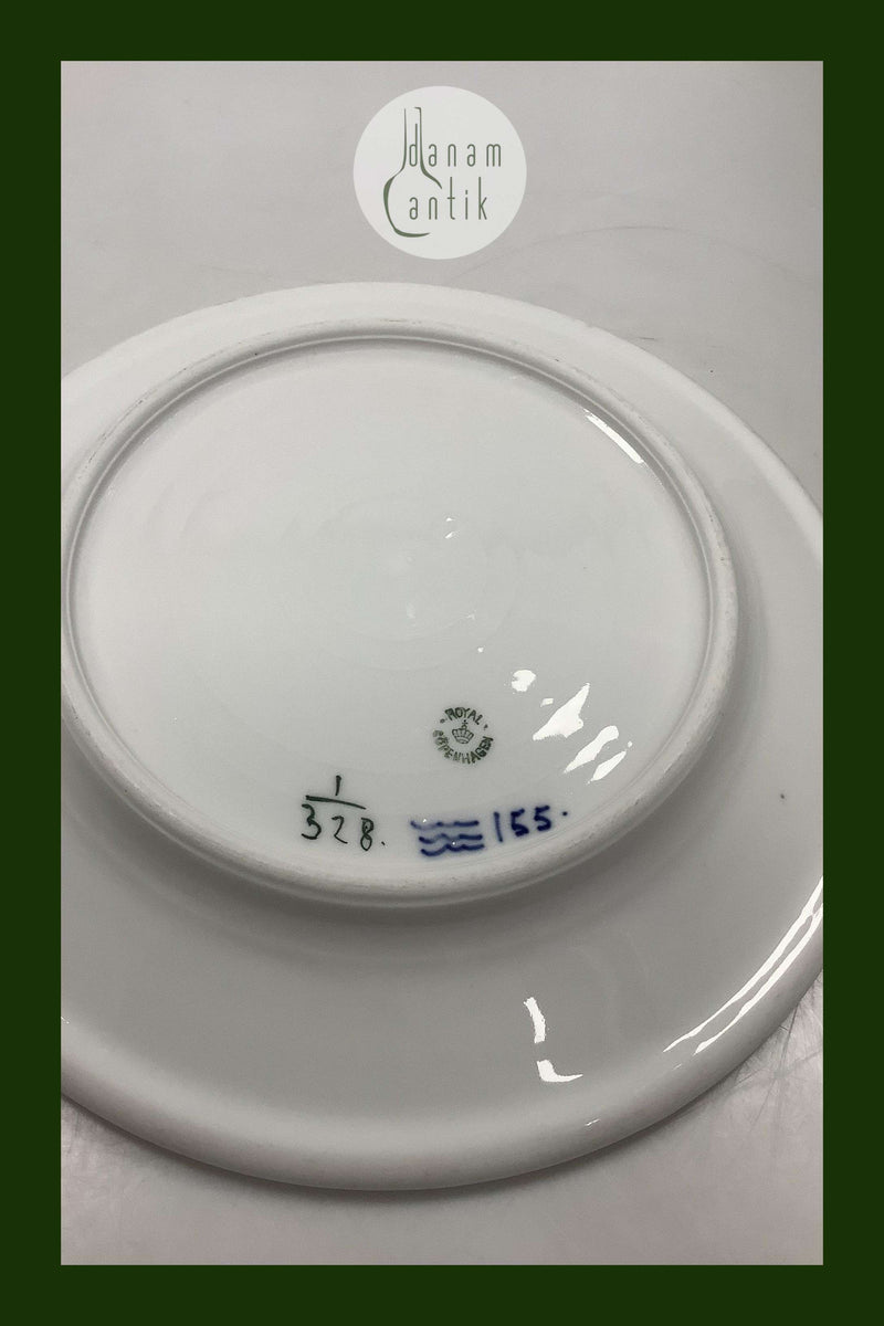 Royal Copenhagen Musselmalet Riflet  Hotel Spisetallerken No. 328