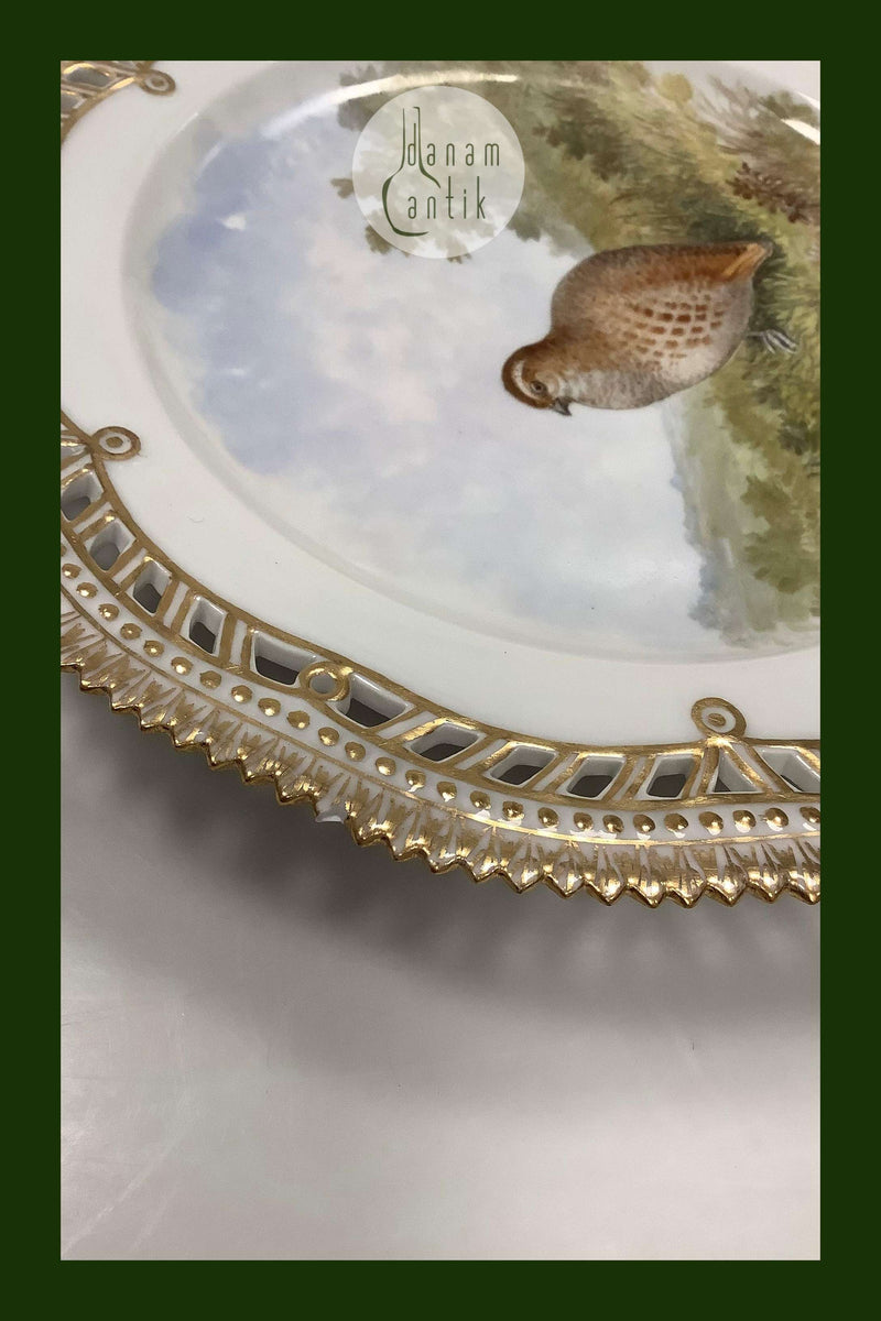 Royal Copenhagen Flora Danica Jagt Frokosttallerken No 20/3554 med gennembrudt kant.