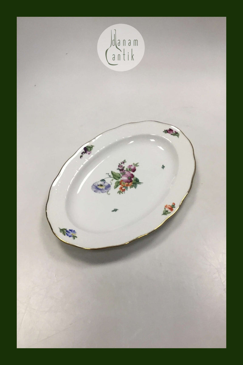 Royal Copenhagen Saxon Flower Light Bee Cell Oval Dish No 493/2011