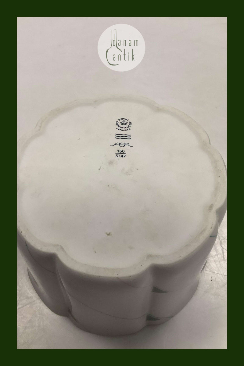 Royal Copenhagen Moderne Vase af Ann-Sofi Romme No 5747