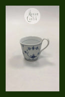 Royal Copenhagen Blau geriffelte Tasse mit hohem Henkel Nr. 093