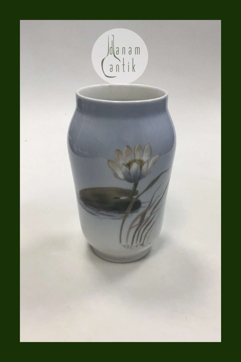 Royal Copenhagen Vase No 2669/108