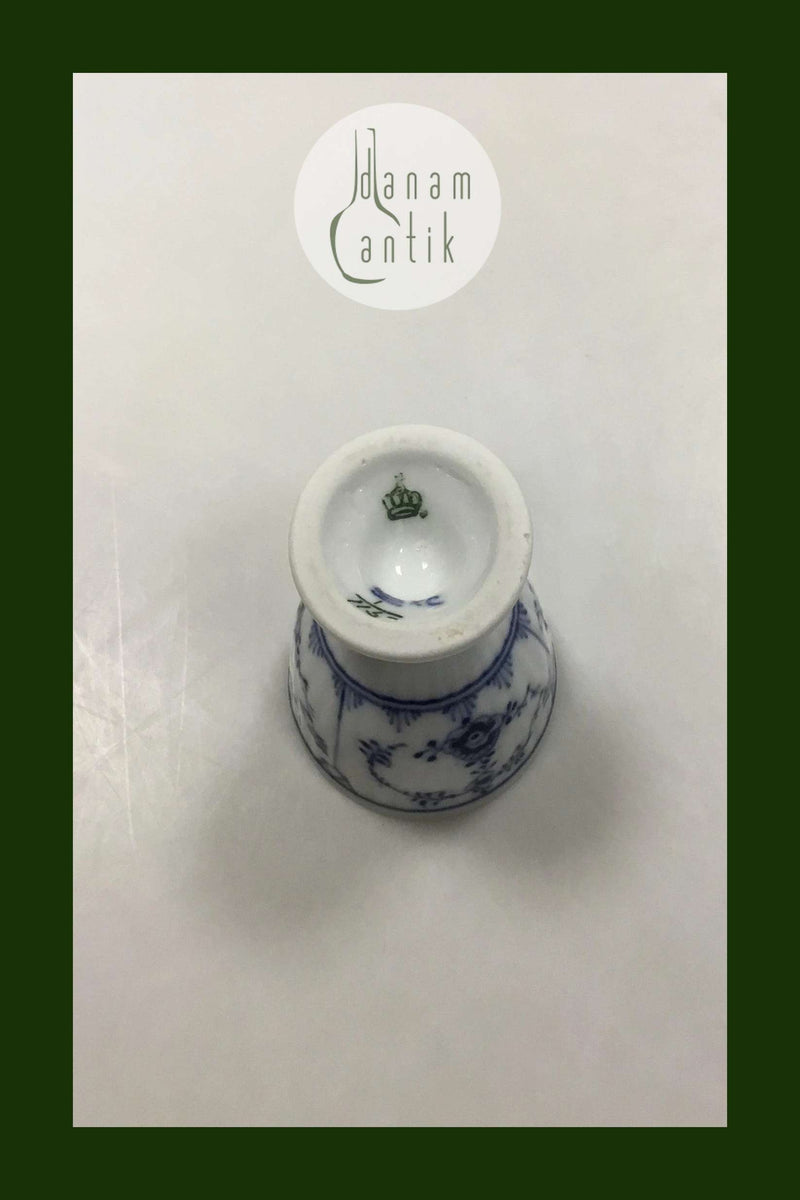 Royal Copenhagen Musselmalet Riflet Æggebæger No. 115