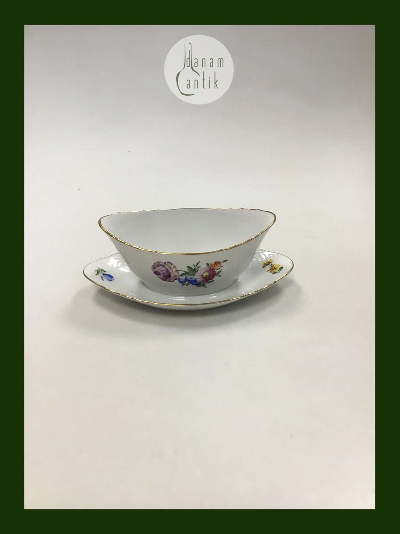 Royal Copenhagen Saksisk Blomst Let Sovseskål No. 1651