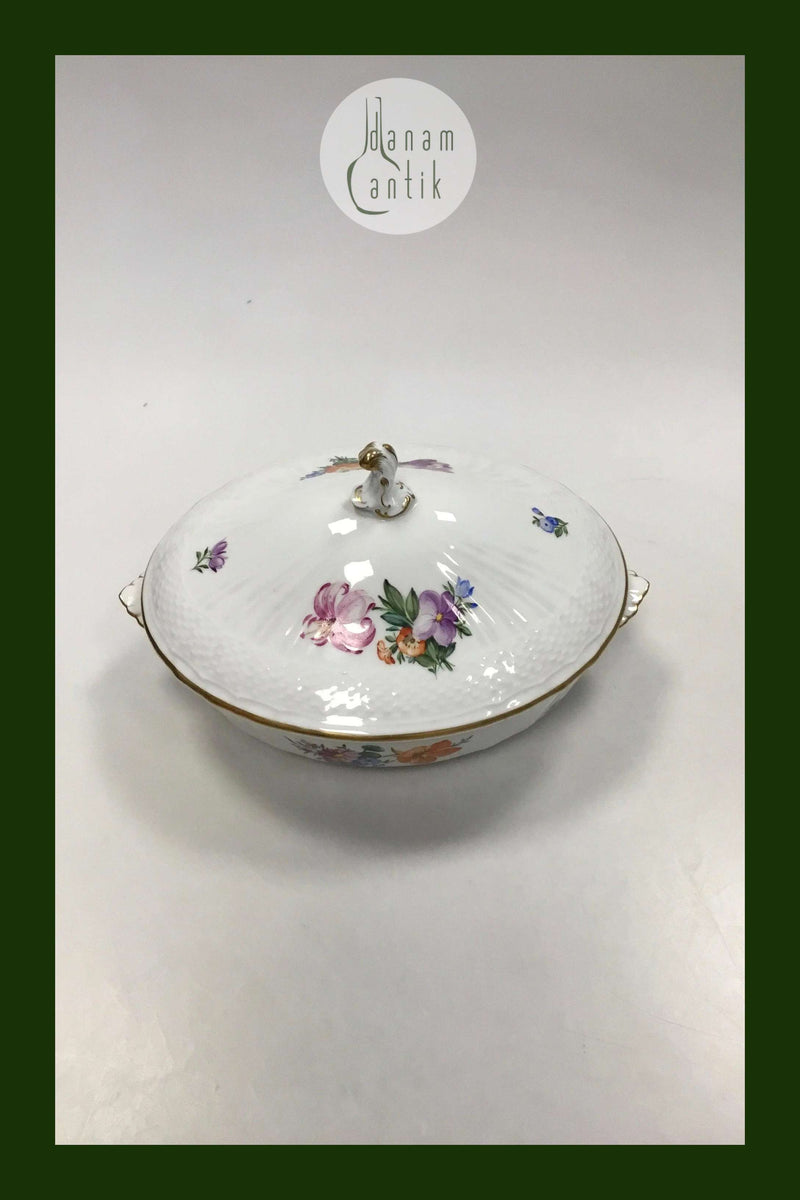 Royal Copenhagen Saxon Flower Light Oval low bowl No 1702