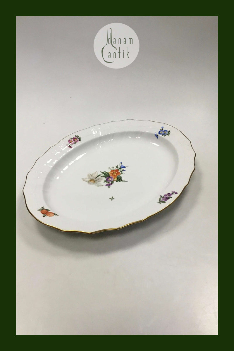 Royal Copenhagen Saxon Flower Light Oval Serving Dish No. 1556