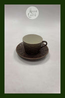 Bing og Grøndahl Kronjyden Umbra Azur コーヒーカップ＆ソーサー。カップのサイズは8.5 cm x 6 cm (3.35 inch x 2.36 inch)です。