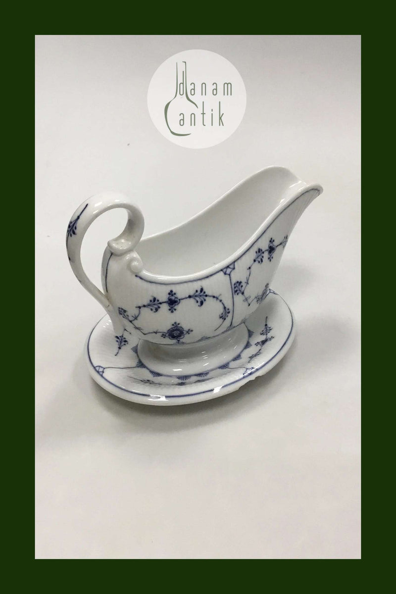 Royal Copenhagen Musselmalet Riflet Saucekande med Underskål No 200