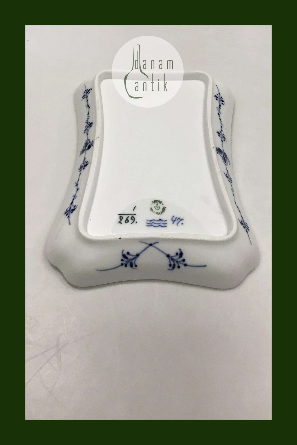 ロイヤルコペンハーゲン ブルーフルーテッドロングトレイ No 269