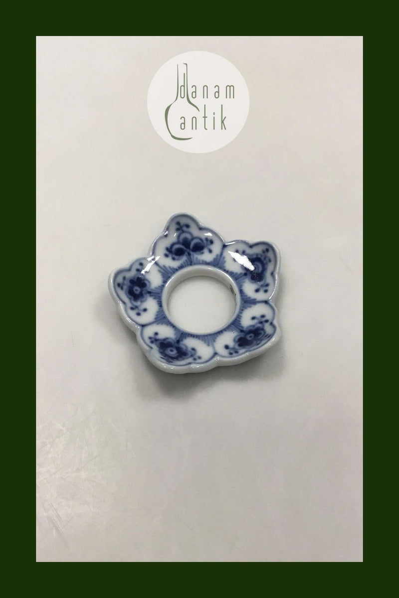 Royal Copenhagen Musselmalet Riflet Lysmanchet No. 16