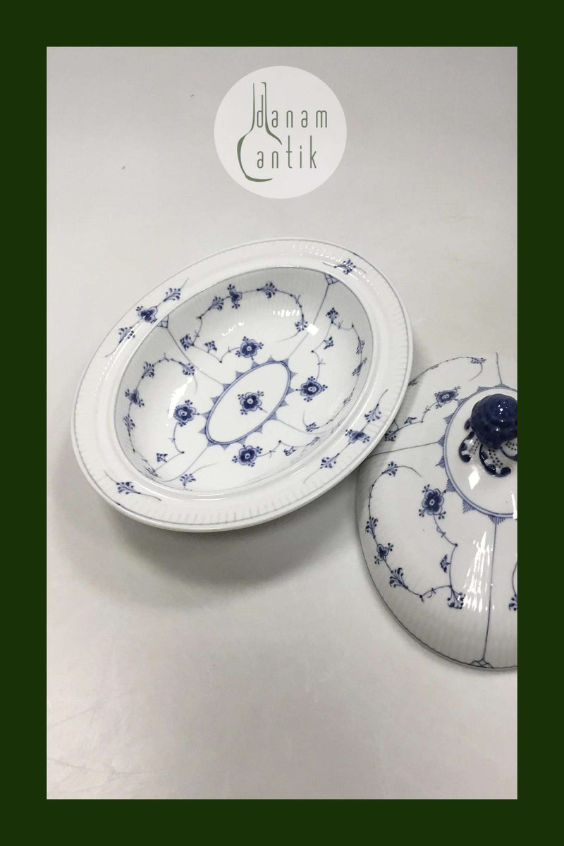 Royal Copenhagen Musselmalet Riflet Ovalt Lågfad No 280