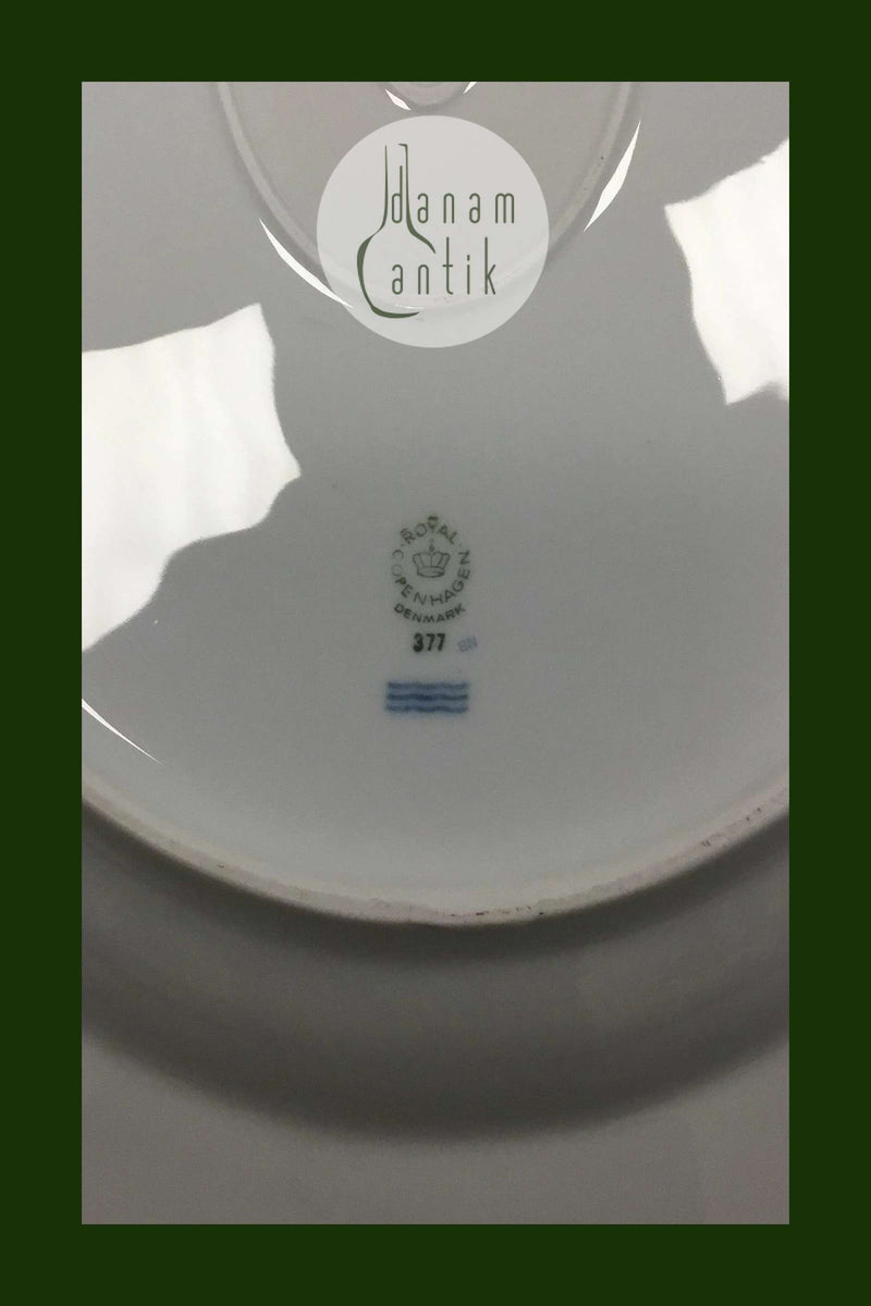 Royal Copenhagen Fairytale Grå Stort ovalt fad No 377