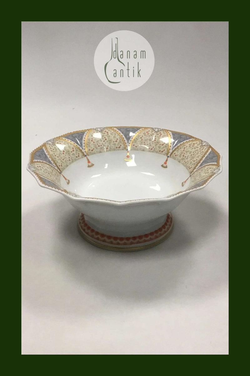 Royal Copenhagen Fairytale Grå Skål på fod No 577