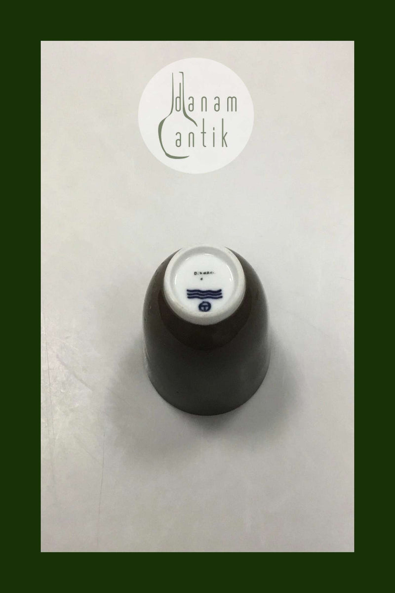 Royal Copenhagen Lille brun kop designet af Thorkild Olsen