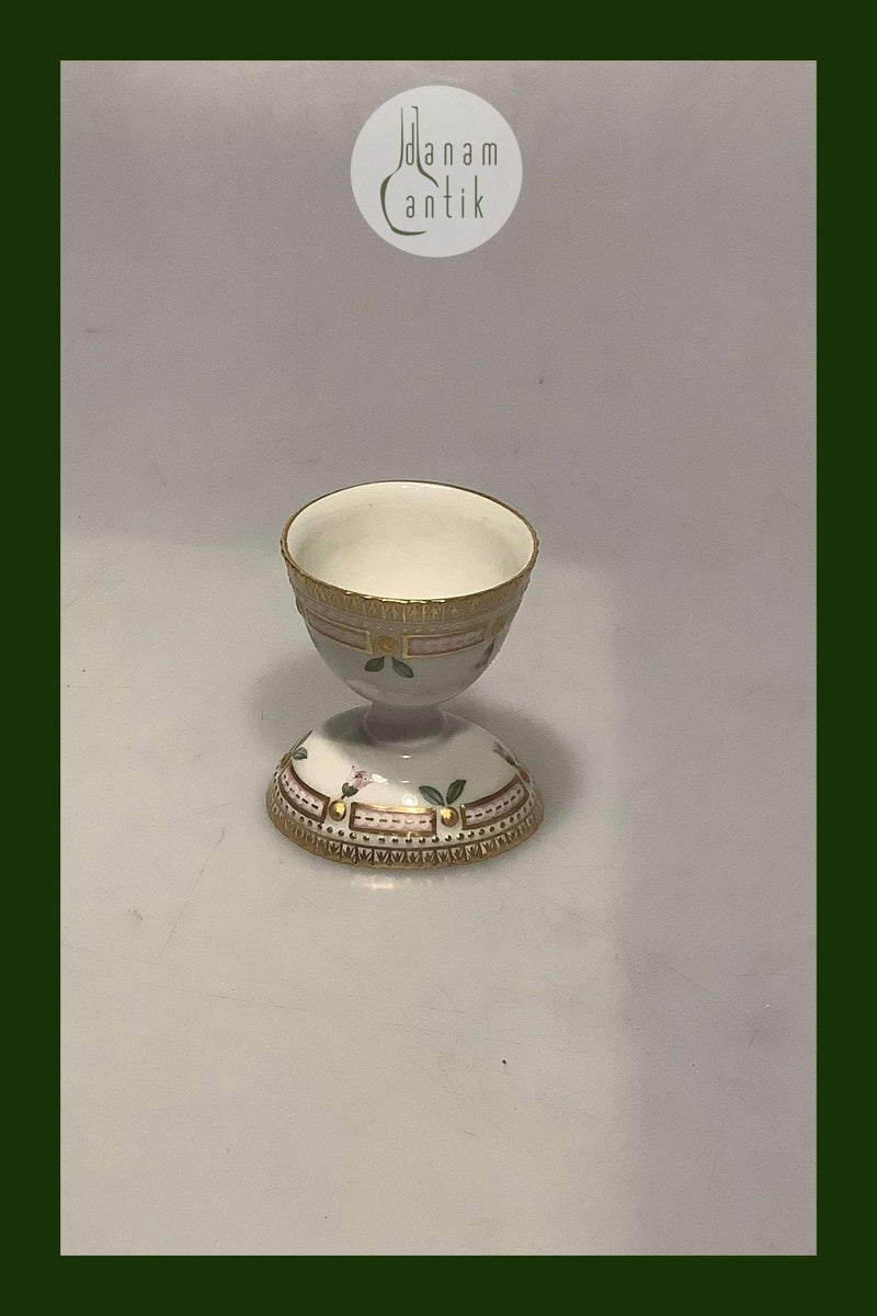 Royal Copenhagen Flora Danica Æggebæger No 20/3530 eller nyt nummer 696