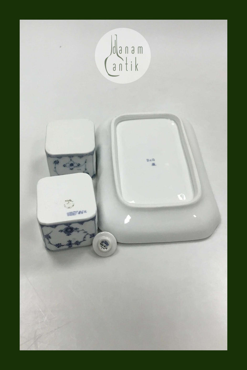 Bing og Grøndahl Blåmalet / Royal Copenhagen Musselmalet Riflet Gammelt Blækhus