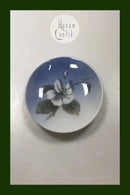 Royal Copenhagen Art Nouveau Lille platte med blomst No 53/2800