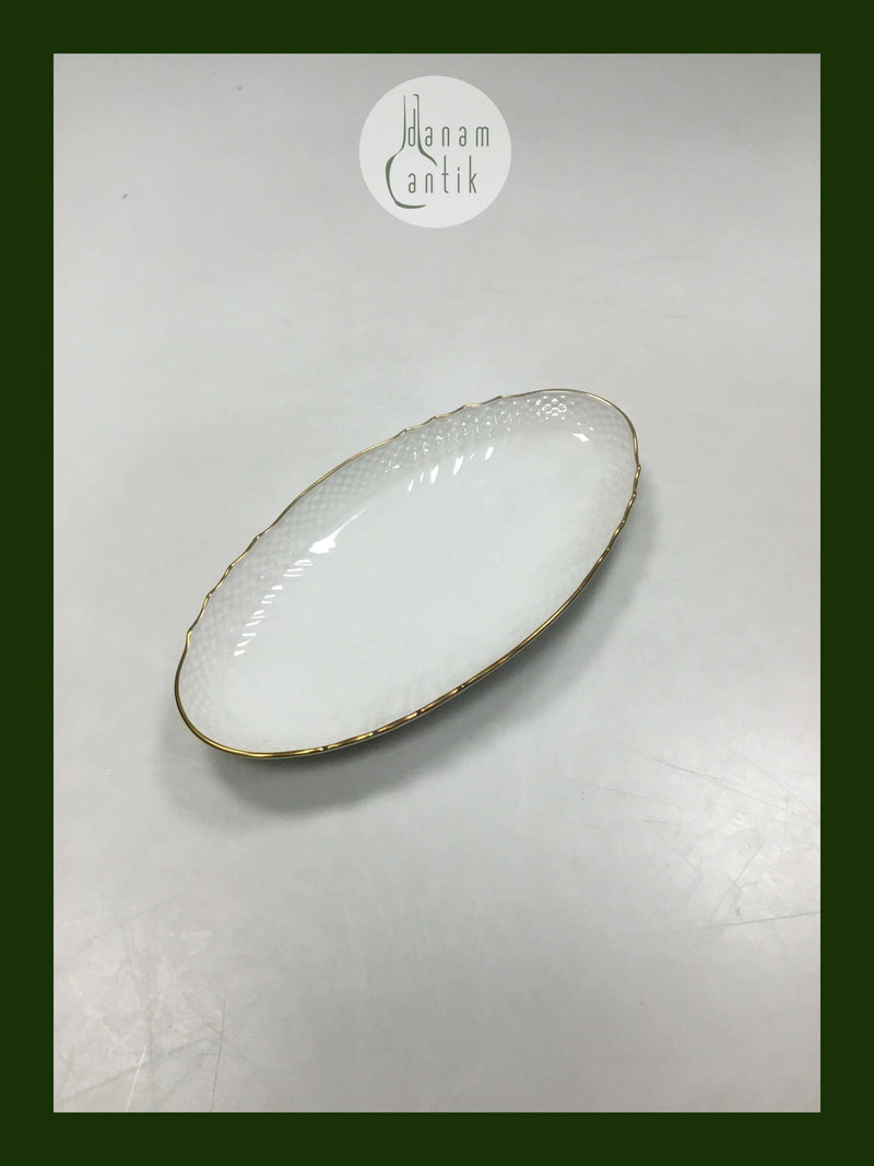 Royal Copenhagen Sirius aflangt fad No 1689