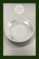 Royal Copenhagen Hotelporcelæn dekoreret med vilde planter Dyb Tallerken No 6002