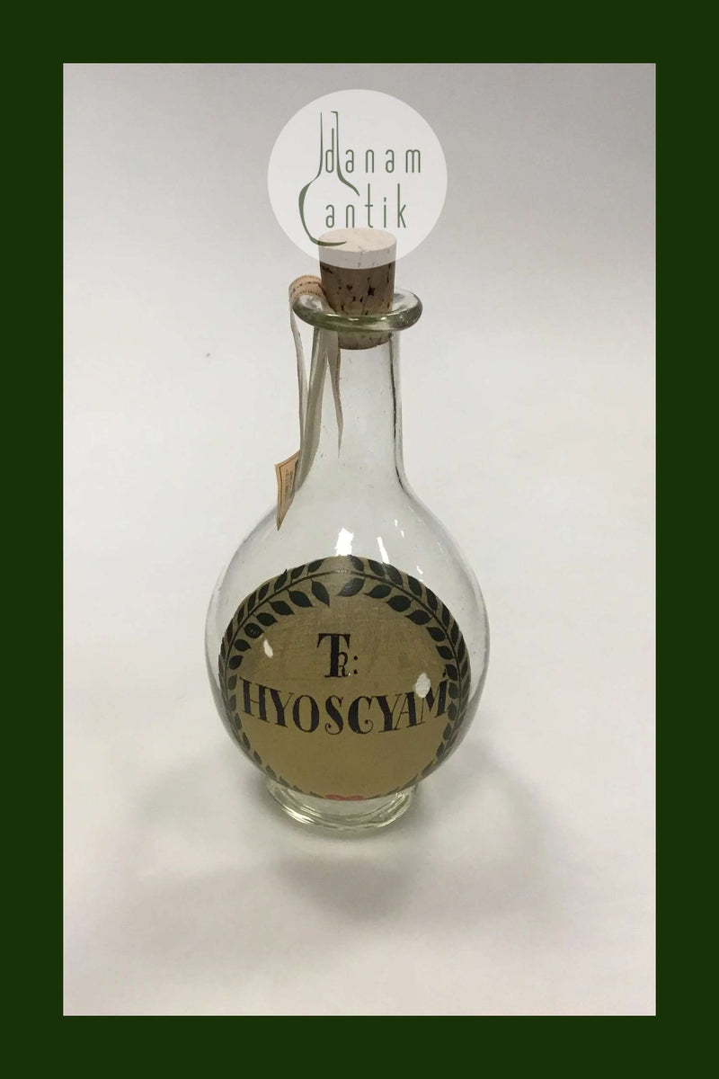 Holmegaard Apotekerflasken, krukke med tekst TR KYOSCYAM fra 1984