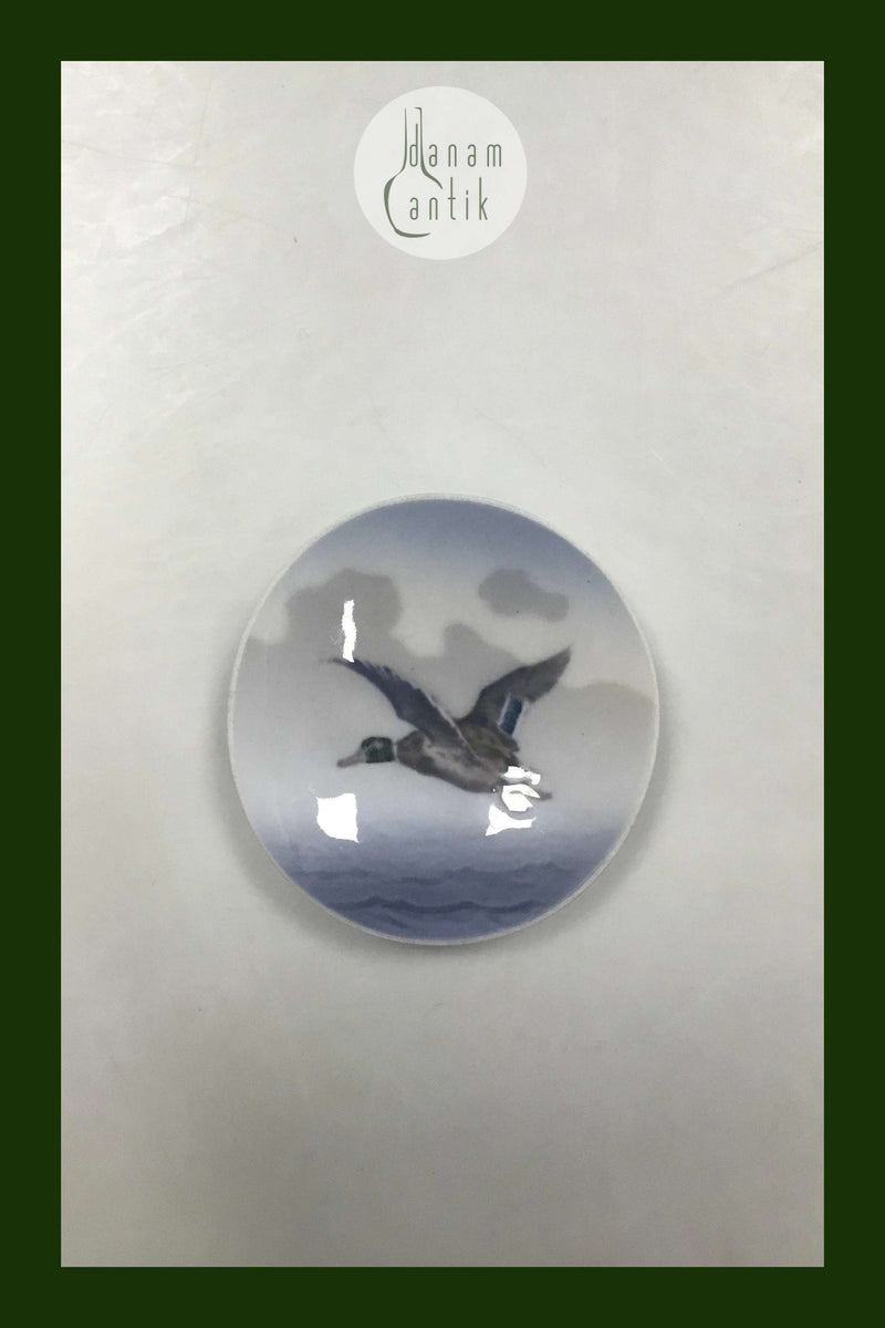 Royal Copenhagen Platte med And 1087/1109 3675