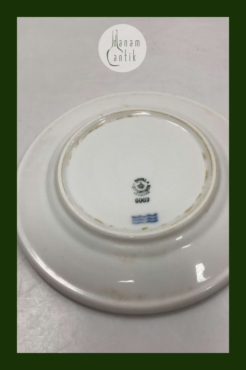 Royal Copenhagen Hvid institution Tallerken No. 6007