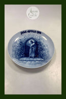 Bucha og Nissen Juleplatte fra 1905.  Måler 21,5cm / 8.46 inch