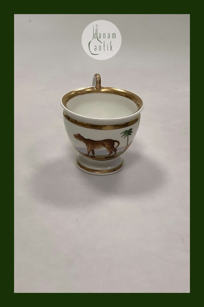 Fransk Kaffekop i Porcelæn malet med Kattedyr