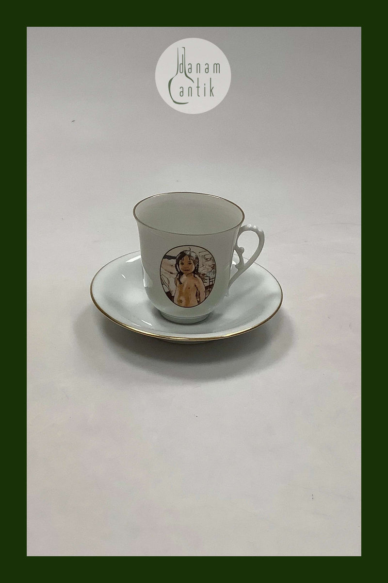 Bing og Grøndahl Carl Larsson Kaffekop og underkop No. 4504 / 305 Motiv 4