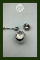 Georg Jensen Sterling Sølv Magnolia Sennepskrukke med ske No. 2A  Måler 8cm / 3.15 inch  Vejer 79,4 gram / 2.80 oz