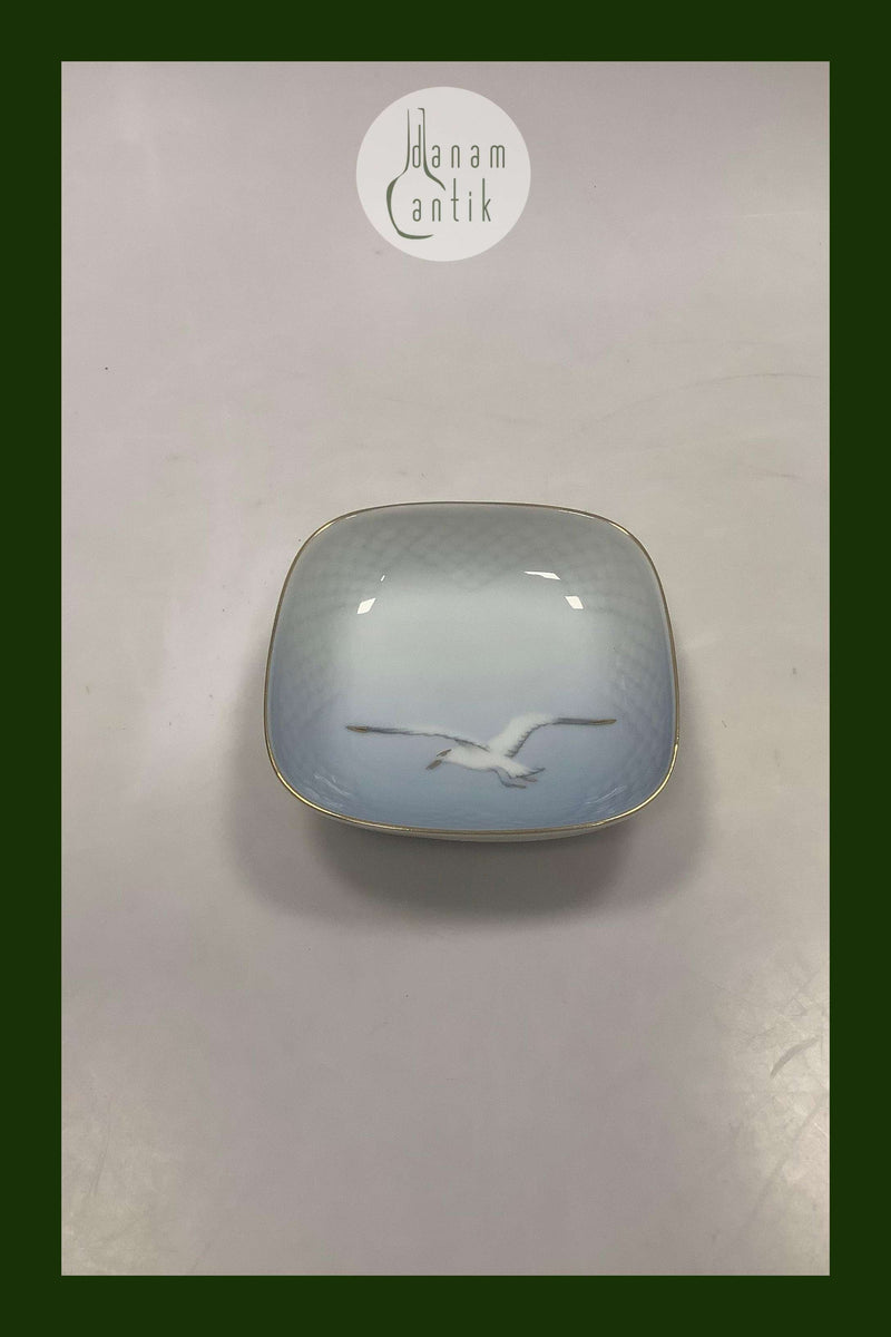 Bing og Grøndahl Måge med Guld Assiet / Skål No 194