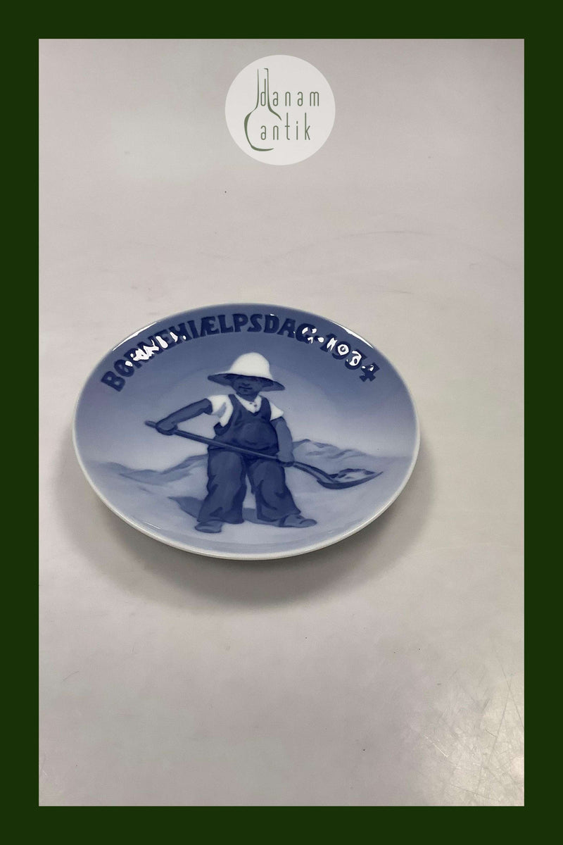 Royal Copenhagen Børnehjælpsdags Platte fra 1934