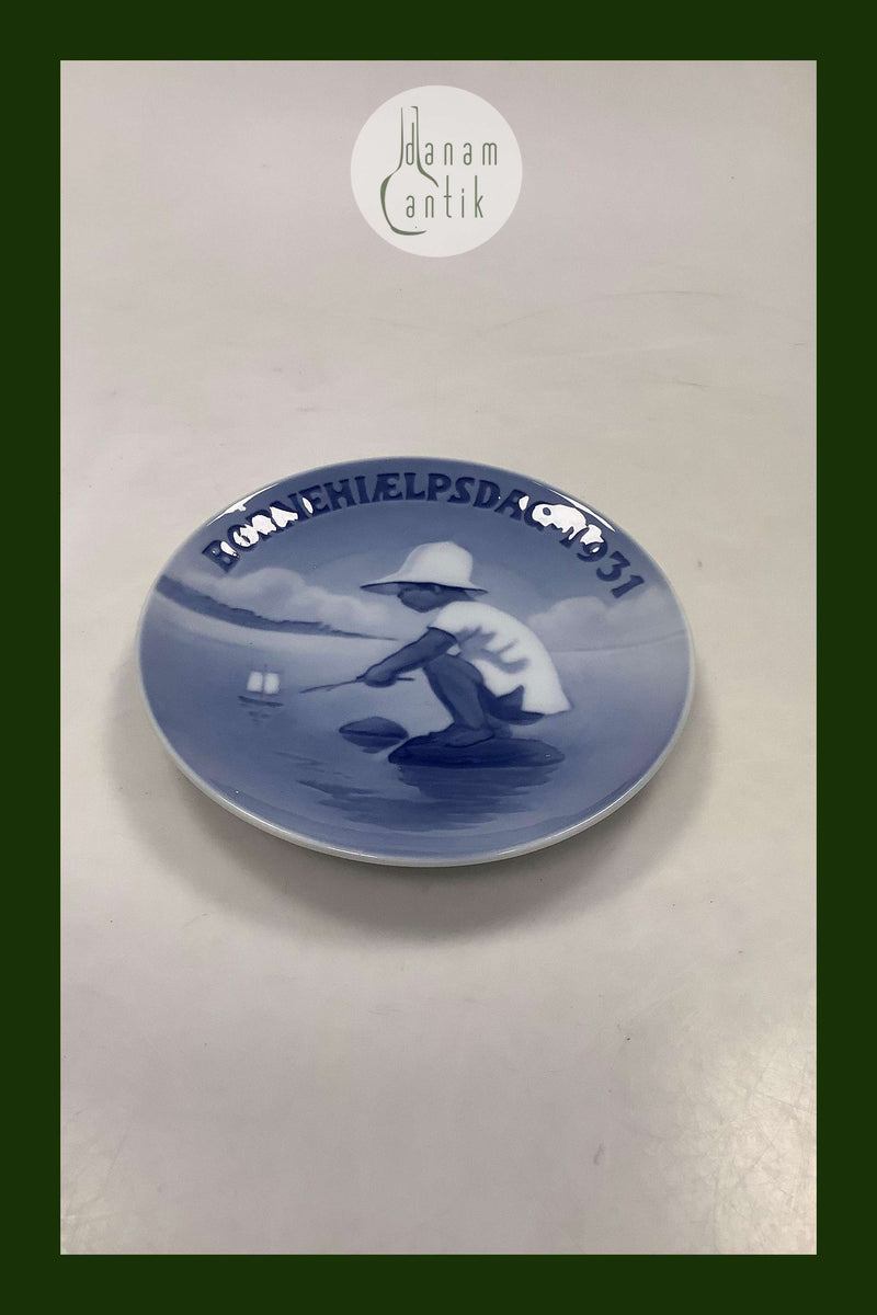 Royal Copenhagen Børnehjælpsdags Platte fra 1931