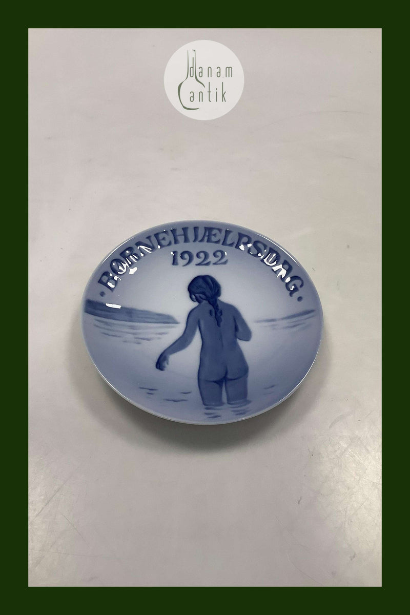 Royal Copenhagen Børnehjælpsdags Platte fra 1922