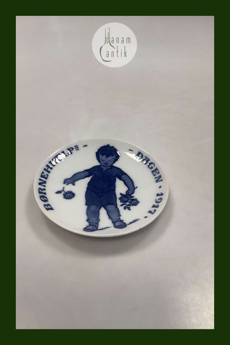 Royal Copenhagen Børnehjælpsdags Platte fra 1917