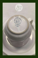 Bing和Grondahl白色Cafë咖啡杯和白色碟子 No 305