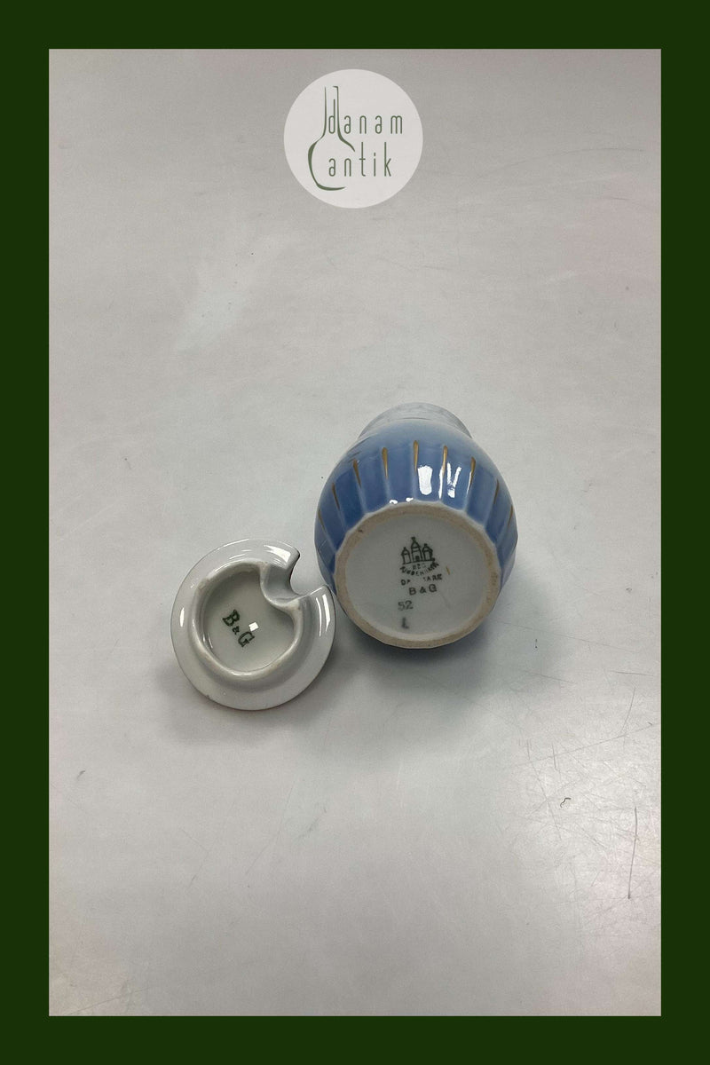 Bing & Grøndahl Måge med Guld Sennepskrukke No. 52