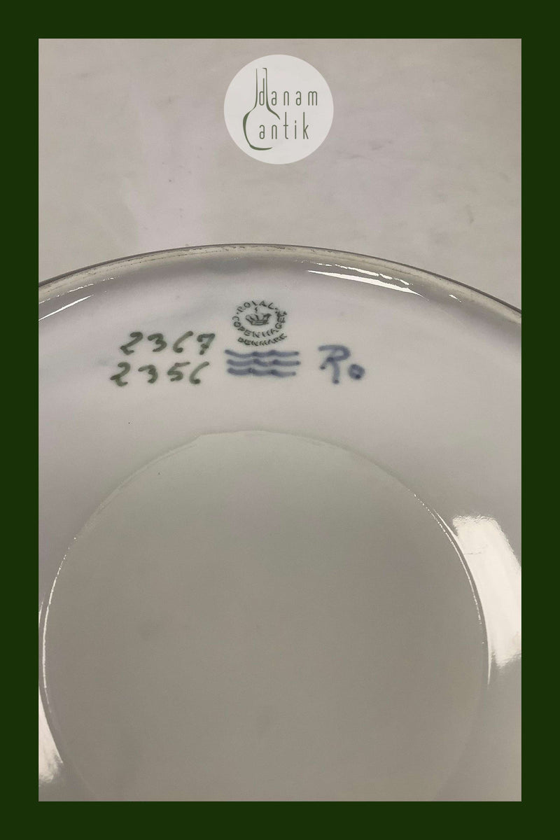 Royal Copenhagen Art Nouveau Fad med guldsmed og åkande No 2367 / 2356