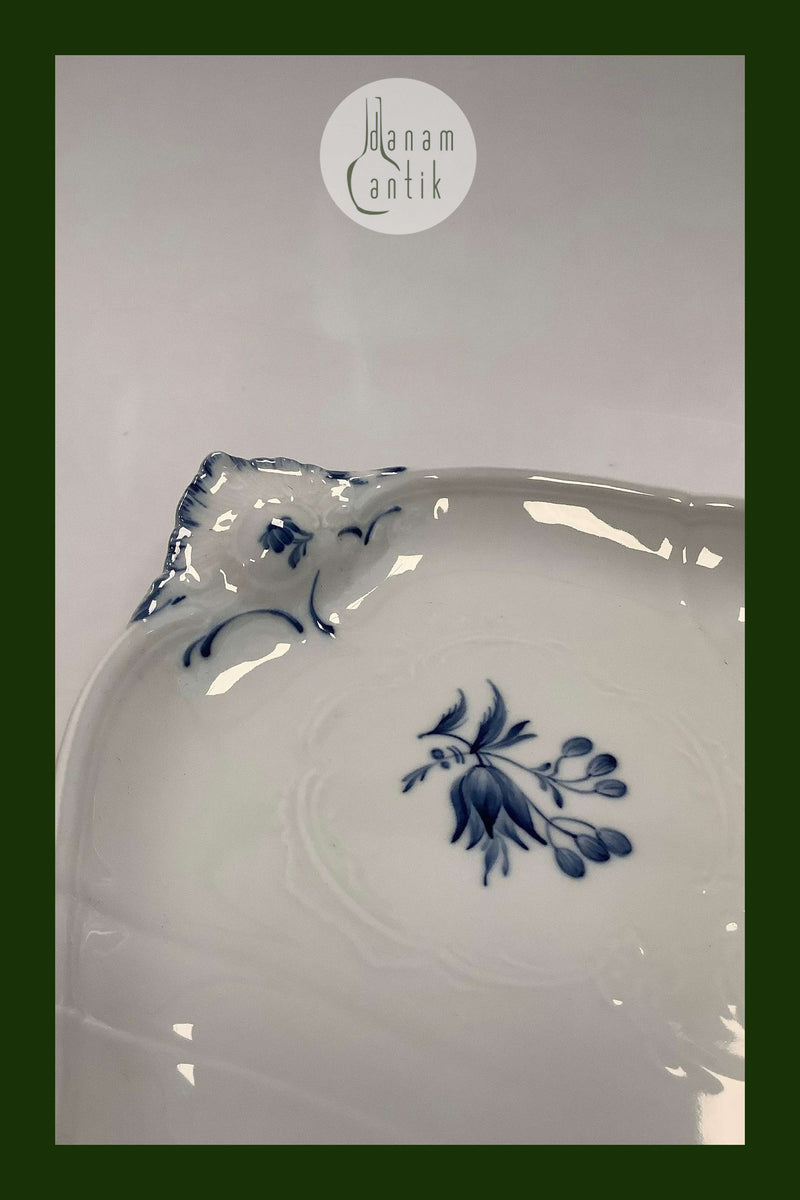 Royal Copenhagen Juliane Marie Stort Ovalt Serveringsfad med Håndtag No 12044