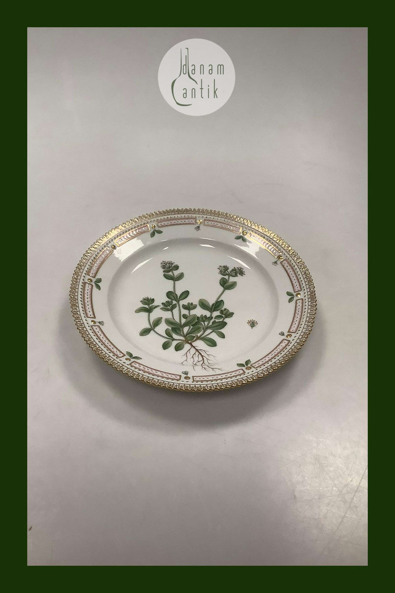 Royal Copenhagen Flora Danica Frokosttallerken No 20/3550