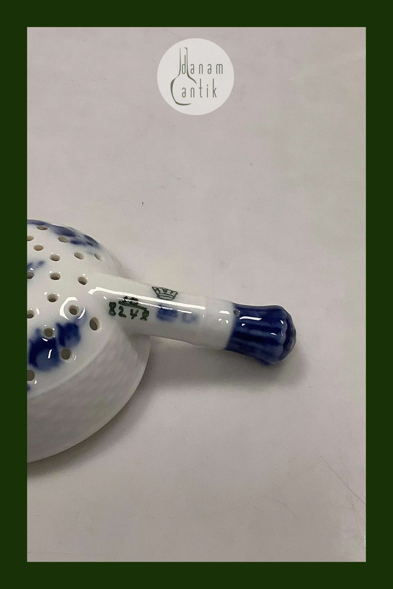 Royal Copenhagen Blå Blomst Flettet Thesi no 8248