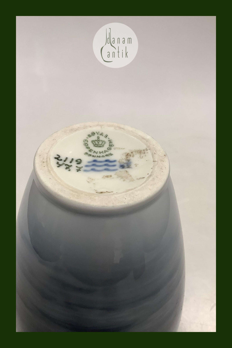 Royal Copenhagen Art Nouveau Vase No 2119 / 477