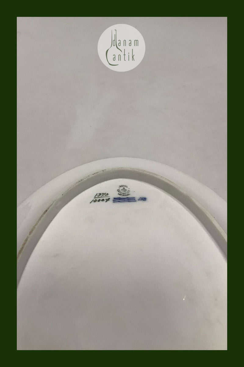 Royal Copenhagen / Kgl. Porcelæn Skærsommernatsdrøm Gammel Ovalt Fad No 1370 / 10007