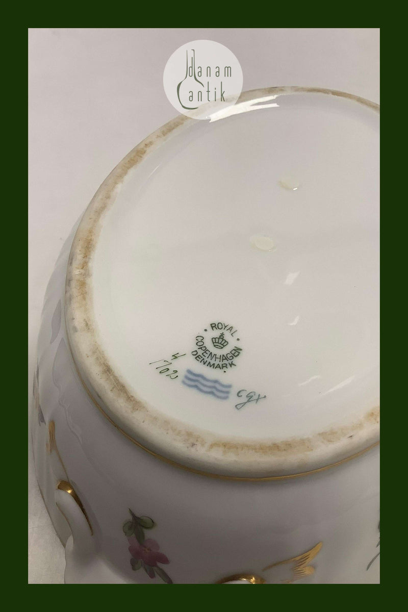 Royal Copenhagen  Fuld Saksisk Blomst Oval lågskål No 1702