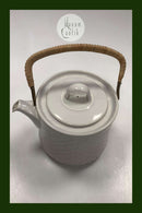 Bing & Grondahl/Kronjyden白色堇菜茶壶No 656